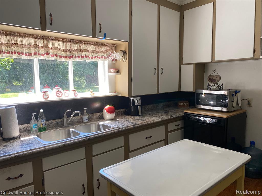11510 Faussett Road Fenton, MI 48430 - Photo 7 of 24