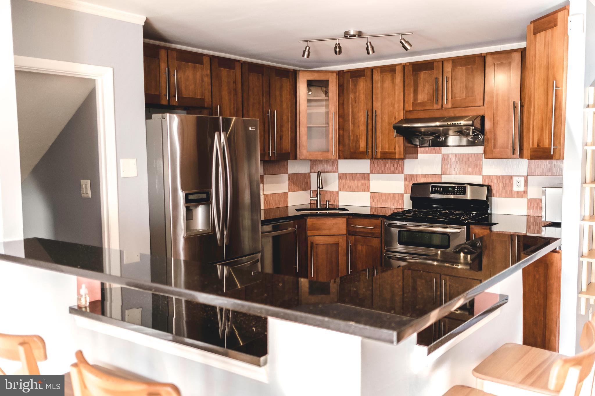 3196 Oak Road Huntingdon Valley, PA 19006 - Photo 4 of 17 Gallery Image 4