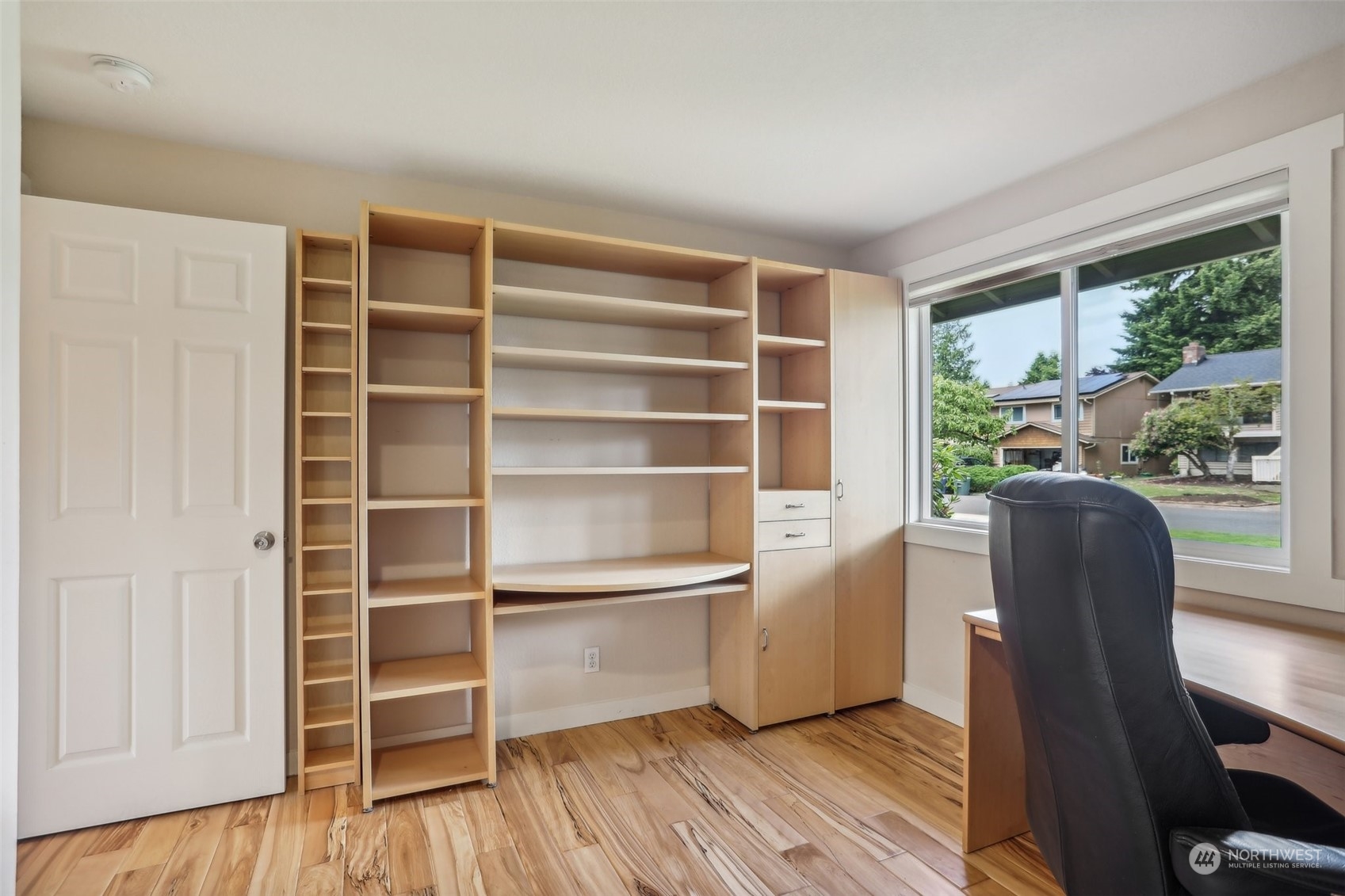 9907 Northeast 204th Place Bothell, WA 98011 - Photo 19 of 37 Gallery Image 19