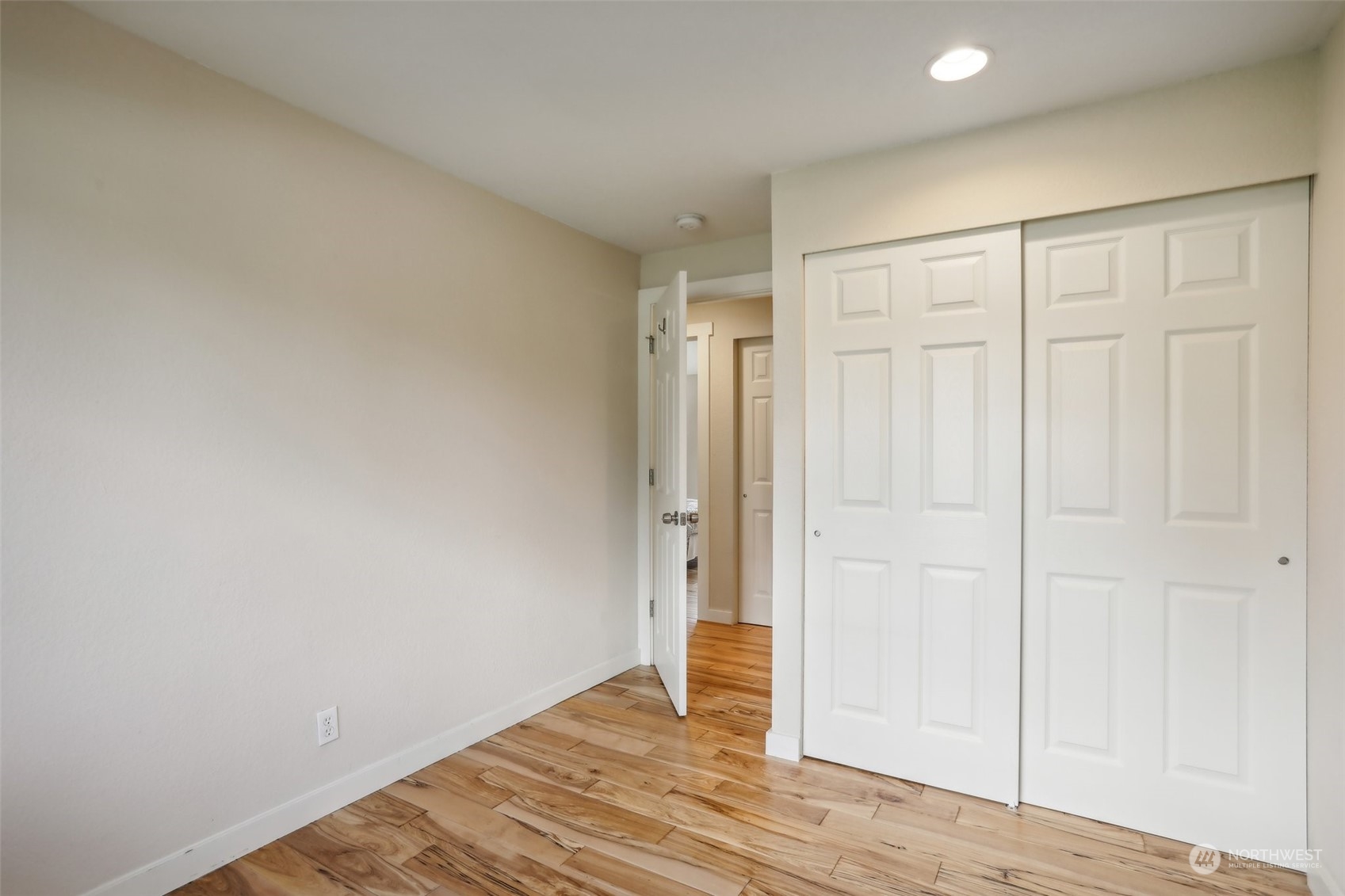 9907 Northeast 204th Place Bothell, WA 98011 - Photo 21 of 37 Gallery Image 21