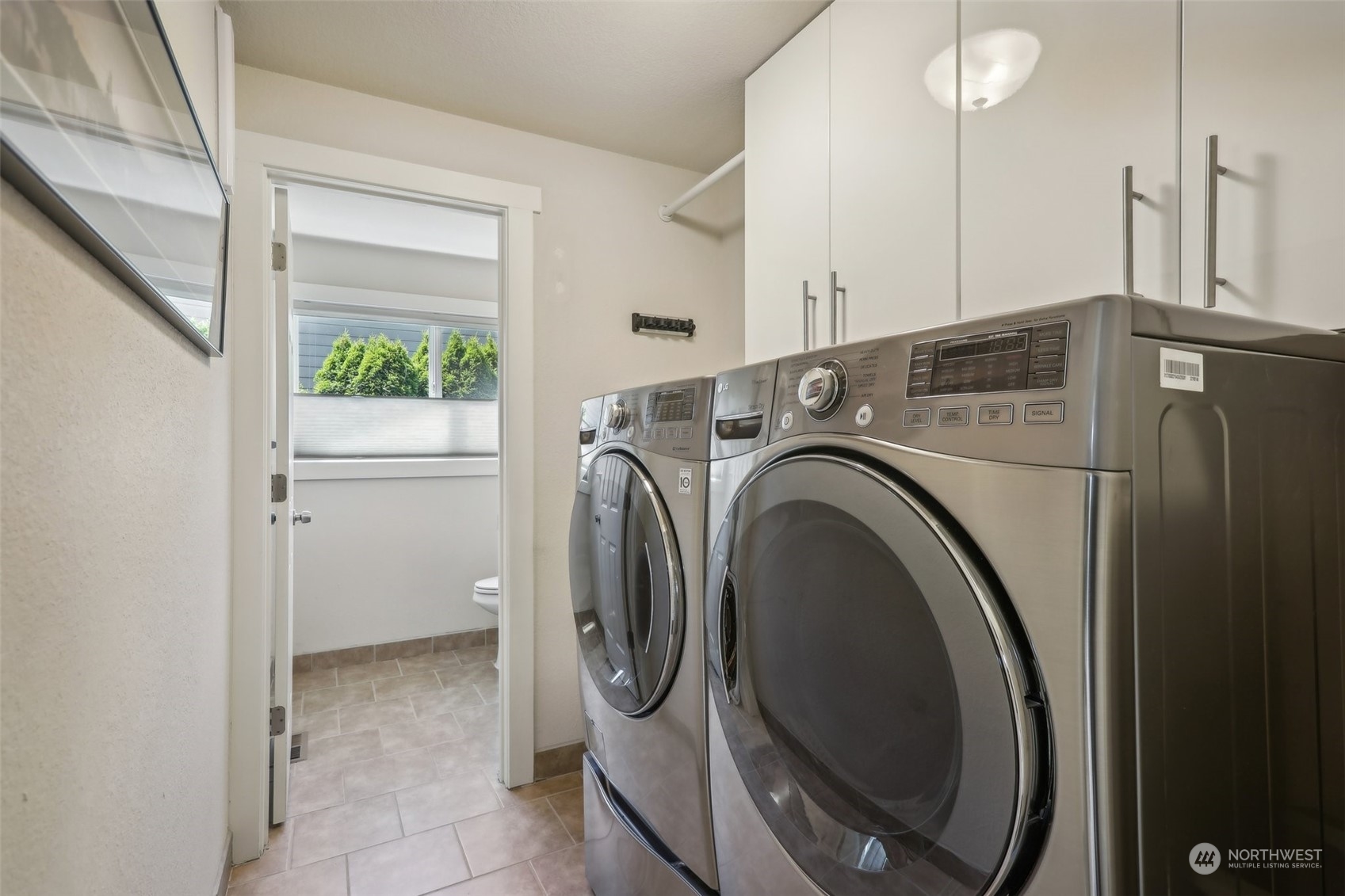 9907 Northeast 204th Place Bothell, WA 98011 - Photo 23 of 37 Gallery Image 23