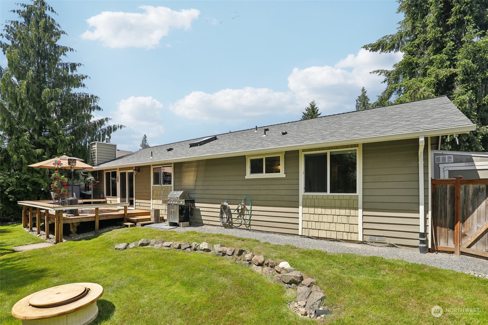 9907 Northeast 204th Place Bothell, WA 98011 - Photo 26 of 37 Gallery Image 26
