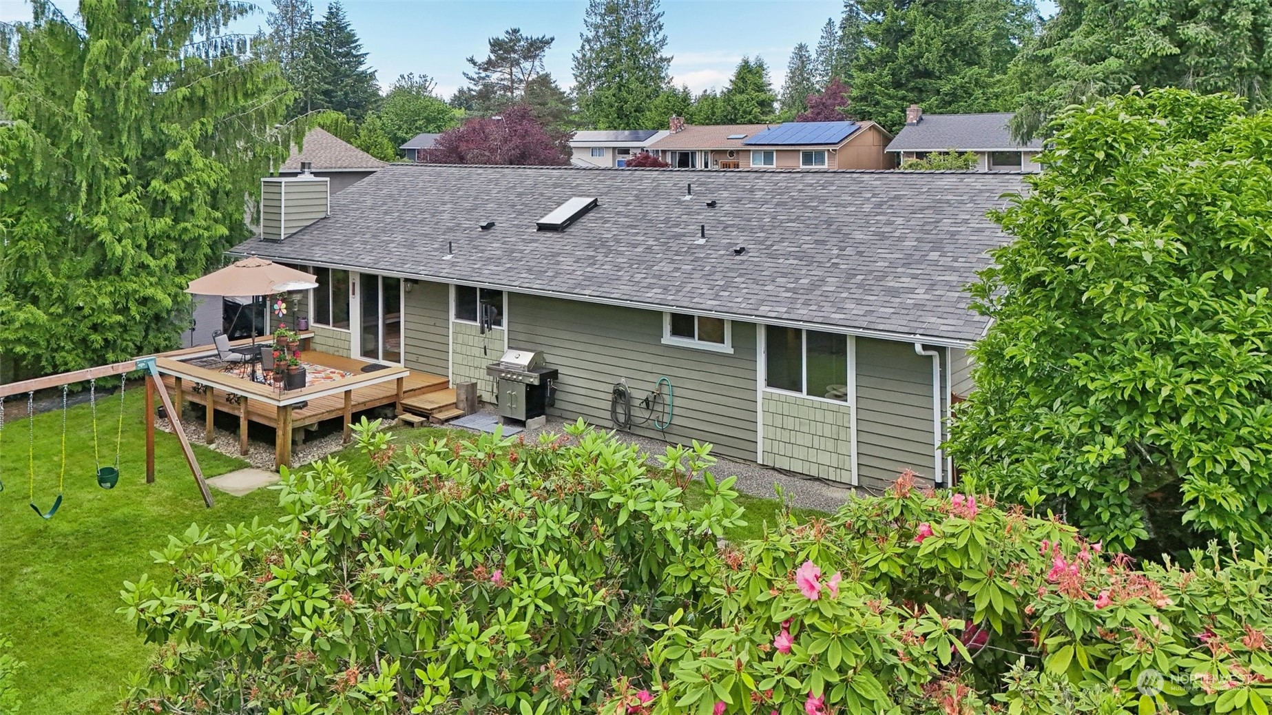 9907 Northeast 204th Place Bothell, WA 98011 - Photo 30 of 37 Gallery Image 30