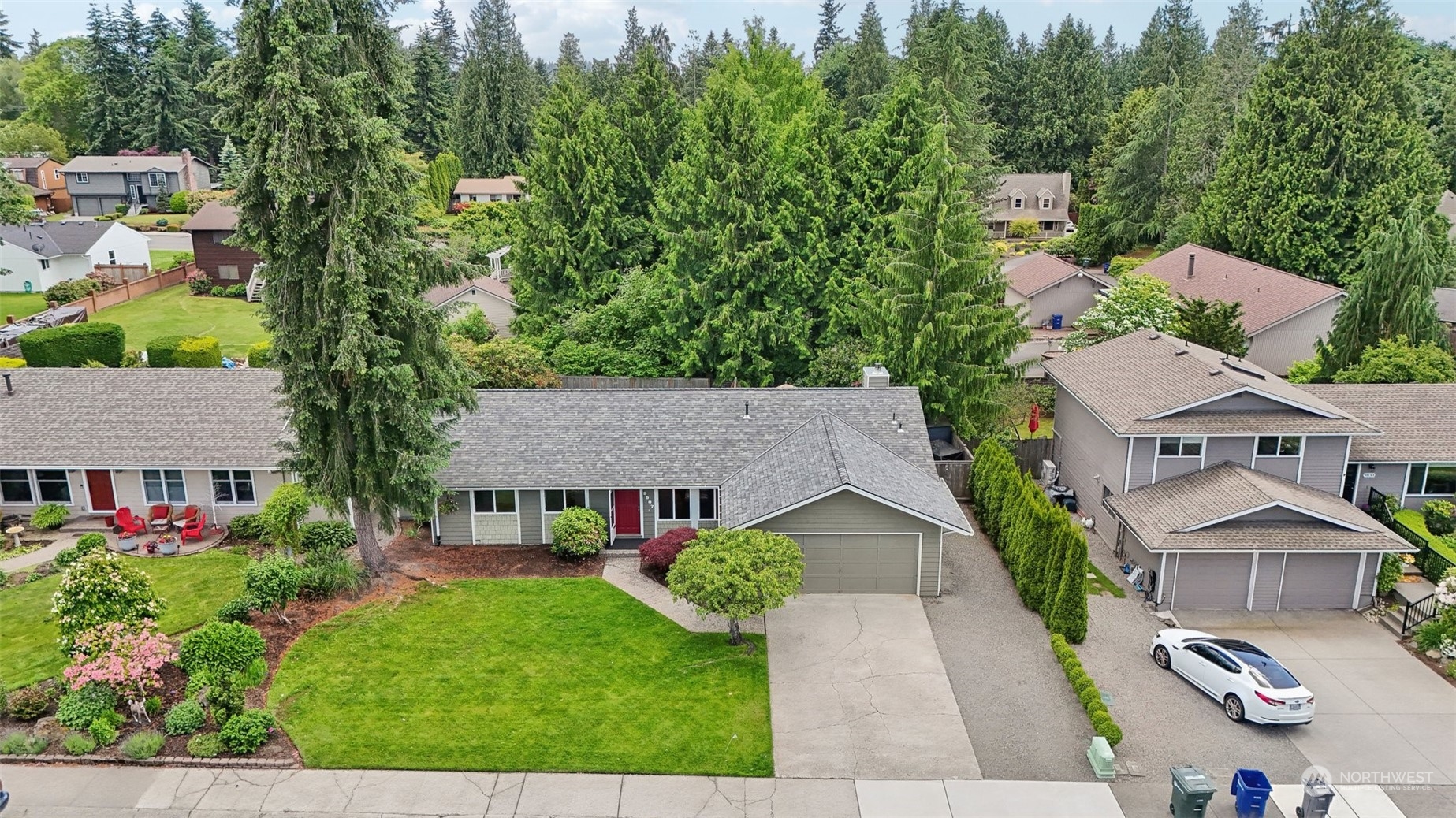 9907 Northeast 204th Place Bothell, WA 98011 - Photo 32 of 37 Gallery Image 32
