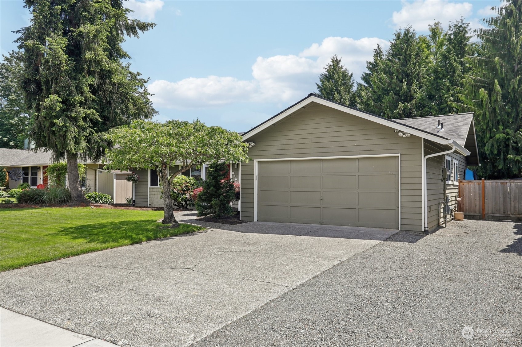 9907 Northeast 204th Place Bothell, WA 98011 - Photo 34 of 37 Gallery Image 34