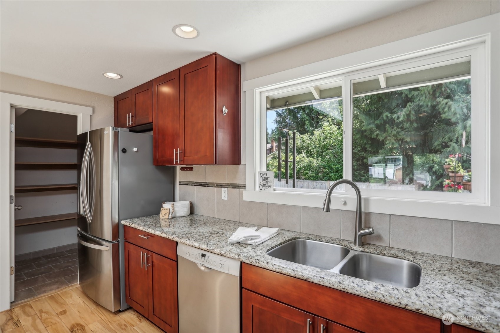 9907 Northeast 204th Place Bothell, WA 98011 - Photo 6 of 37 Gallery Image 6