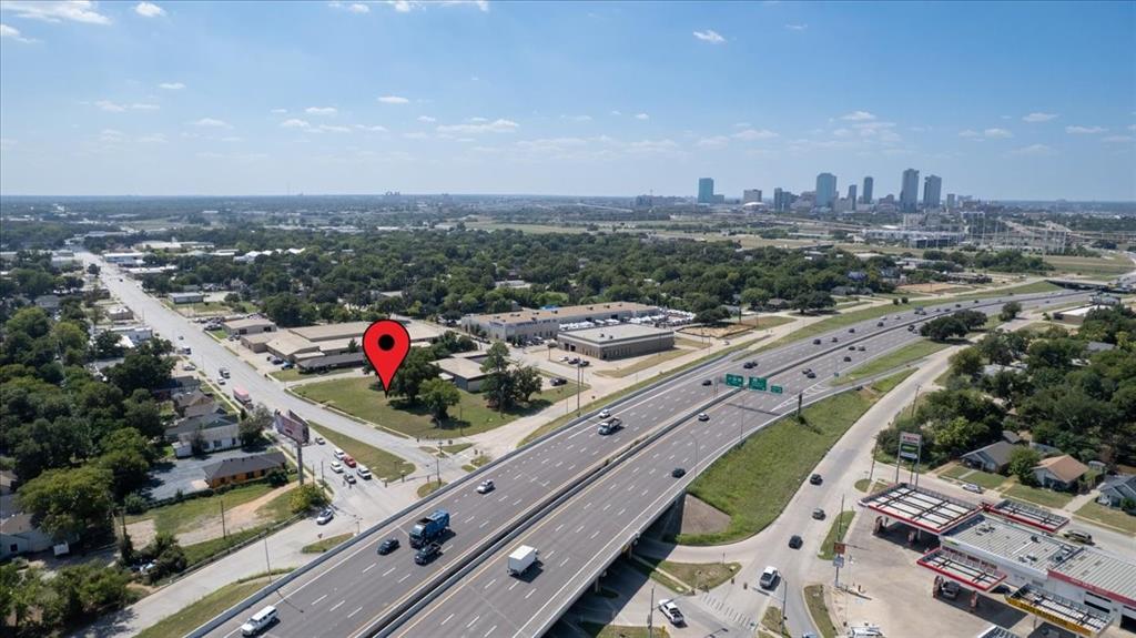 201 North Riverside Drive Fort Worth, TX 76111 - Photo 12 of 15 a view of a city