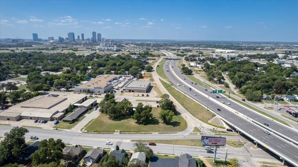 201 North Riverside Drive Fort Worth, TX 76111 - Photo 10 of 15 a view of a city