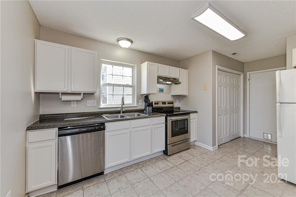 711 Pitts School Road Southwest Concord, NC 28027 - Photo 10 of 31 Gallery Image 10