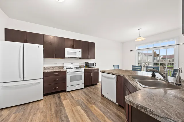 $390,000 | 17340 Lucerne Court, Lockport, IL 60441