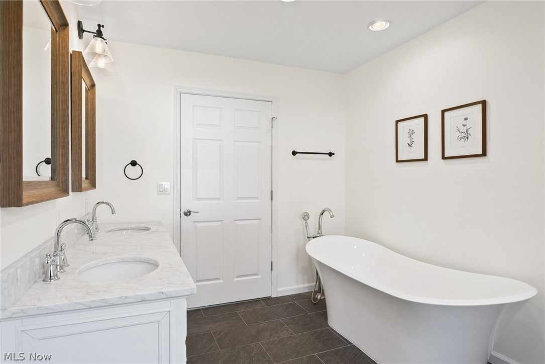 2313 Middleton Road Hudson, OH 44236 - Photo 21 of 34 Gallery Image 21