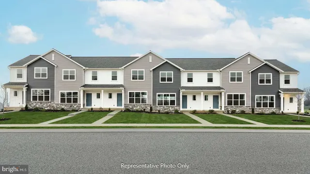 $356,200 | 44 North Conifer Drive, Elizabethtown, PA 17022