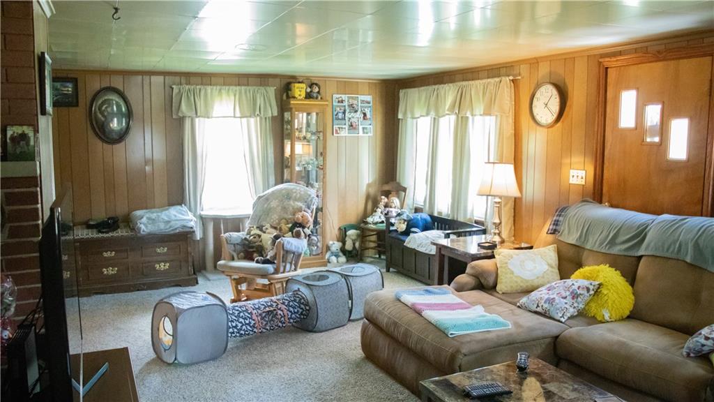 241 Freeman Falls Road Acme, PA 15610 - Photo 7 of 19 Gallery Image 7