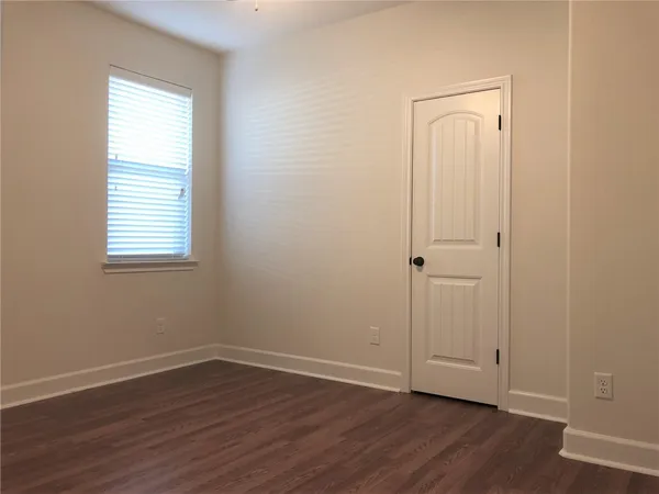 $1,975 | 1023 Dove Run Trail, College Station, TX 77845