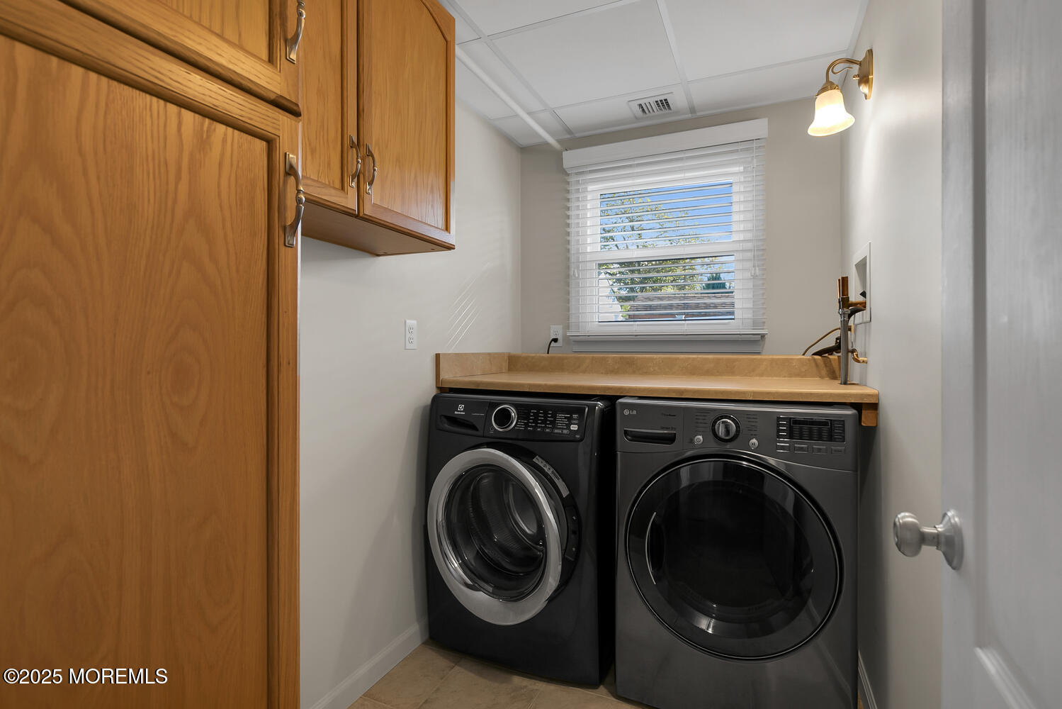 21 Hemlock Street Hazlet, NJ 07730 - Photo 16 of 40 Laundry Room