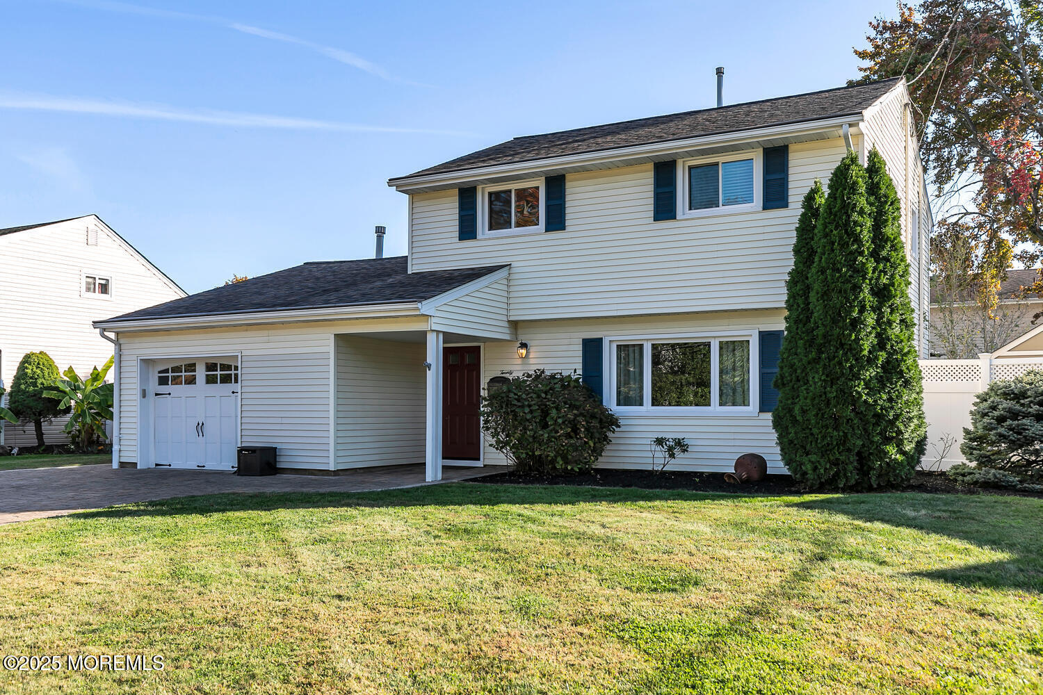 21 Hemlock Street Hazlet, NJ 07730 - Photo 3 of 40 Front Yard
