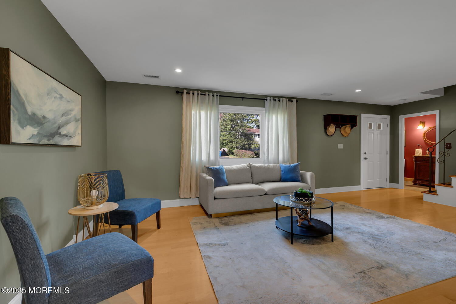 21 Hemlock Street Hazlet, NJ 07730 - Photo 4 of 40 Living Room