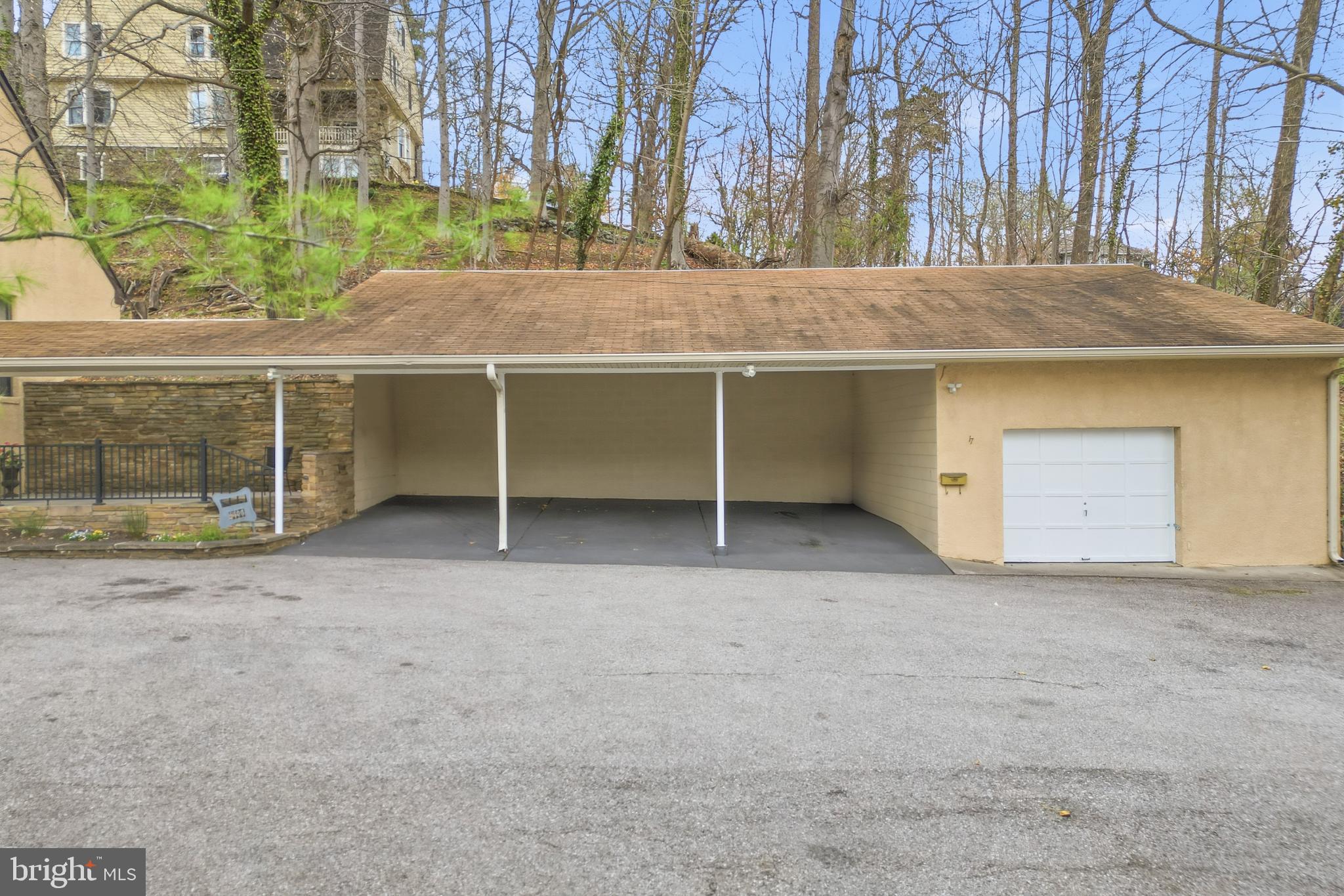 1700 Terrace Road Baltimore, MD 21209 - Photo 31 of 38 3 car carpot, garage and Huge driveway