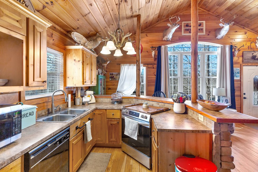 255 Kari Drive Westminster, SC 29693 - Photo 8 of 41