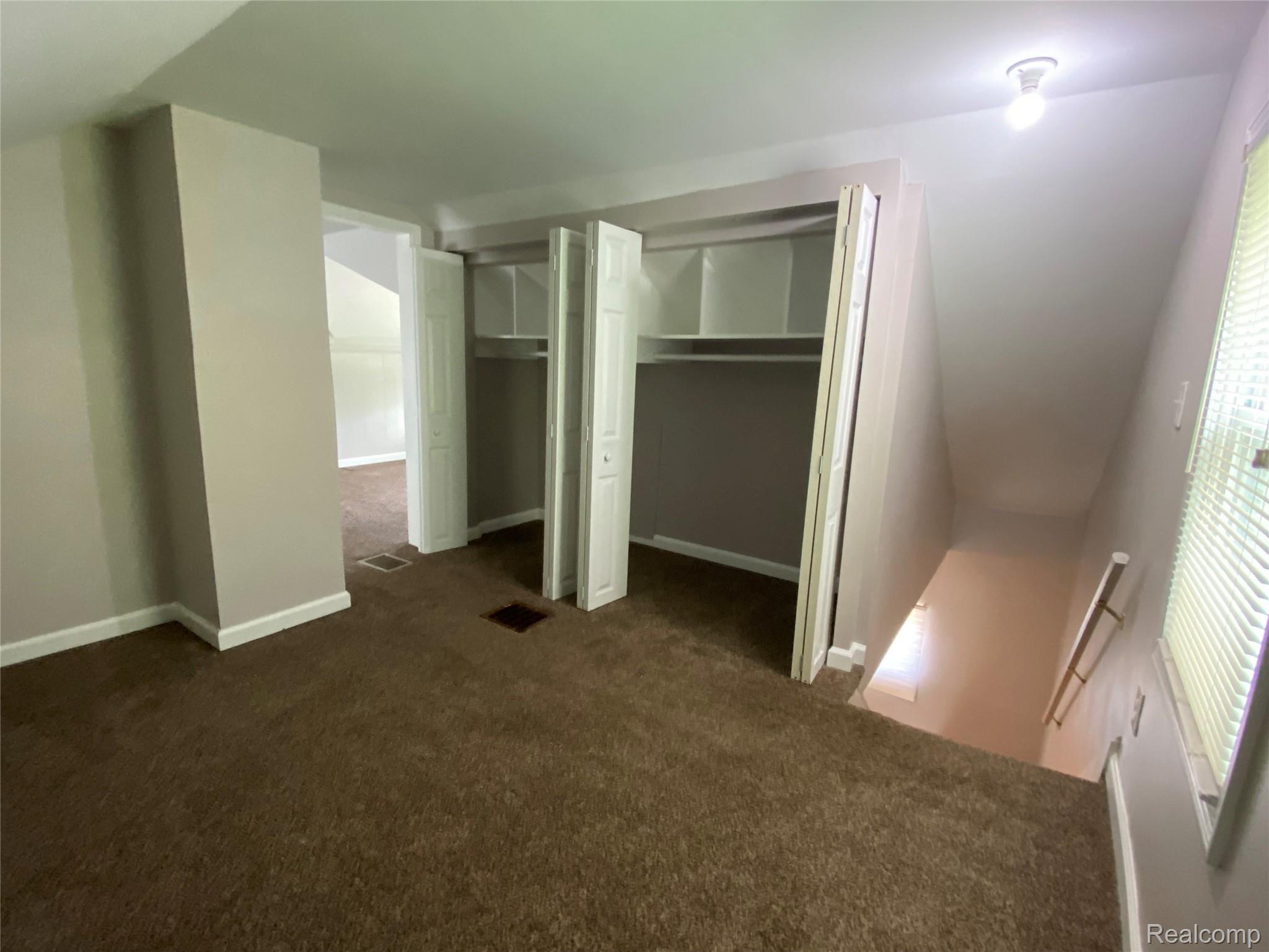 1858 Leitch Road Ferndale, MI 48220 - Photo 14 of 30 Separate Dressing Room
