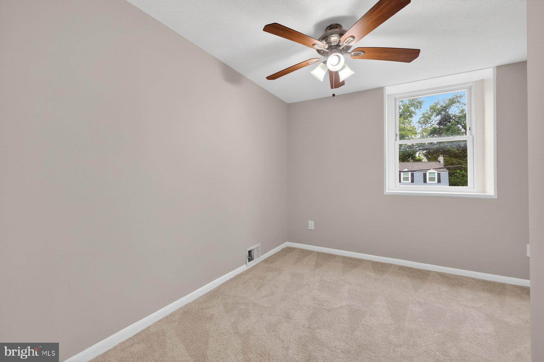7711 Burnside Road Landover, MD 20785 - Photo 17 of 30