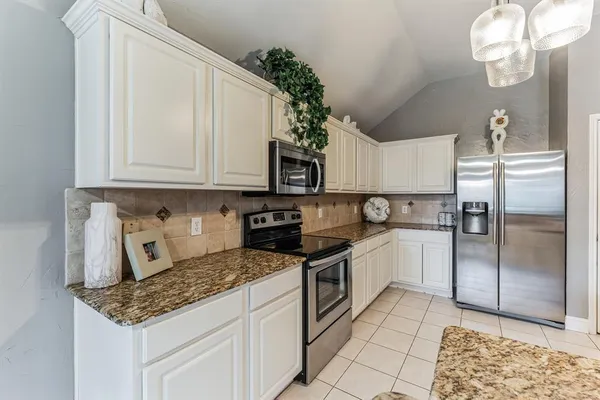 $2,995 | 1217 Hershey Lane, Lewisville, TX 75077