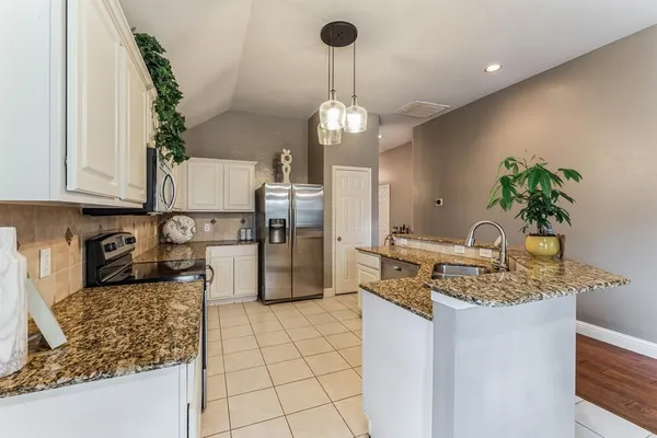 $2,995 | 1217 Hershey Lane, Lewisville, TX 75077