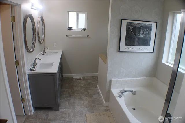 $3,000 | 450 Northwest Nesvik Way, Poulsbo, WA 98370