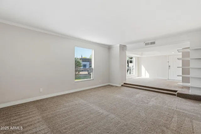 $1,400 | 3329 West Danbury Drive, Unit F109, Phoenix, AZ 85053