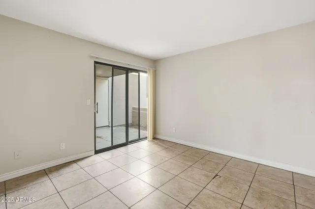 $1,400 | 3329 West Danbury Drive, Unit F109, Phoenix, AZ 85053