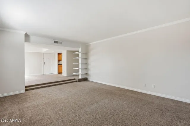 $1,400 | 3329 West Danbury Drive, Unit F109, Phoenix, AZ 85053