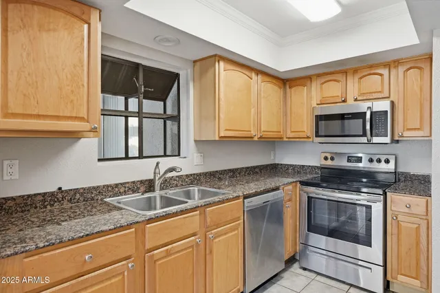 $1,400 | 3329 West Danbury Drive, Unit F109, Phoenix, AZ 85053