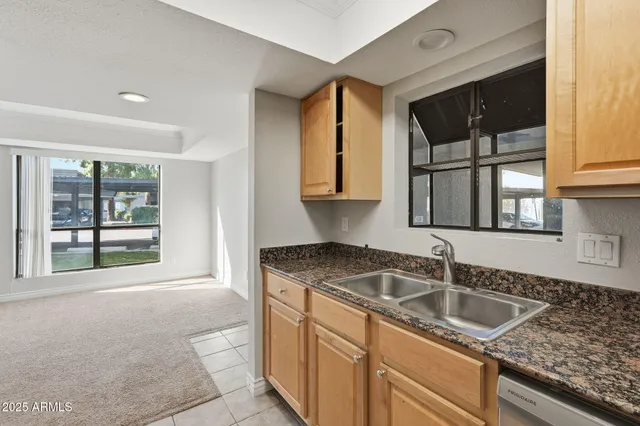 $1,400 | 3329 West Danbury Drive, Unit F109, Phoenix, AZ 85053