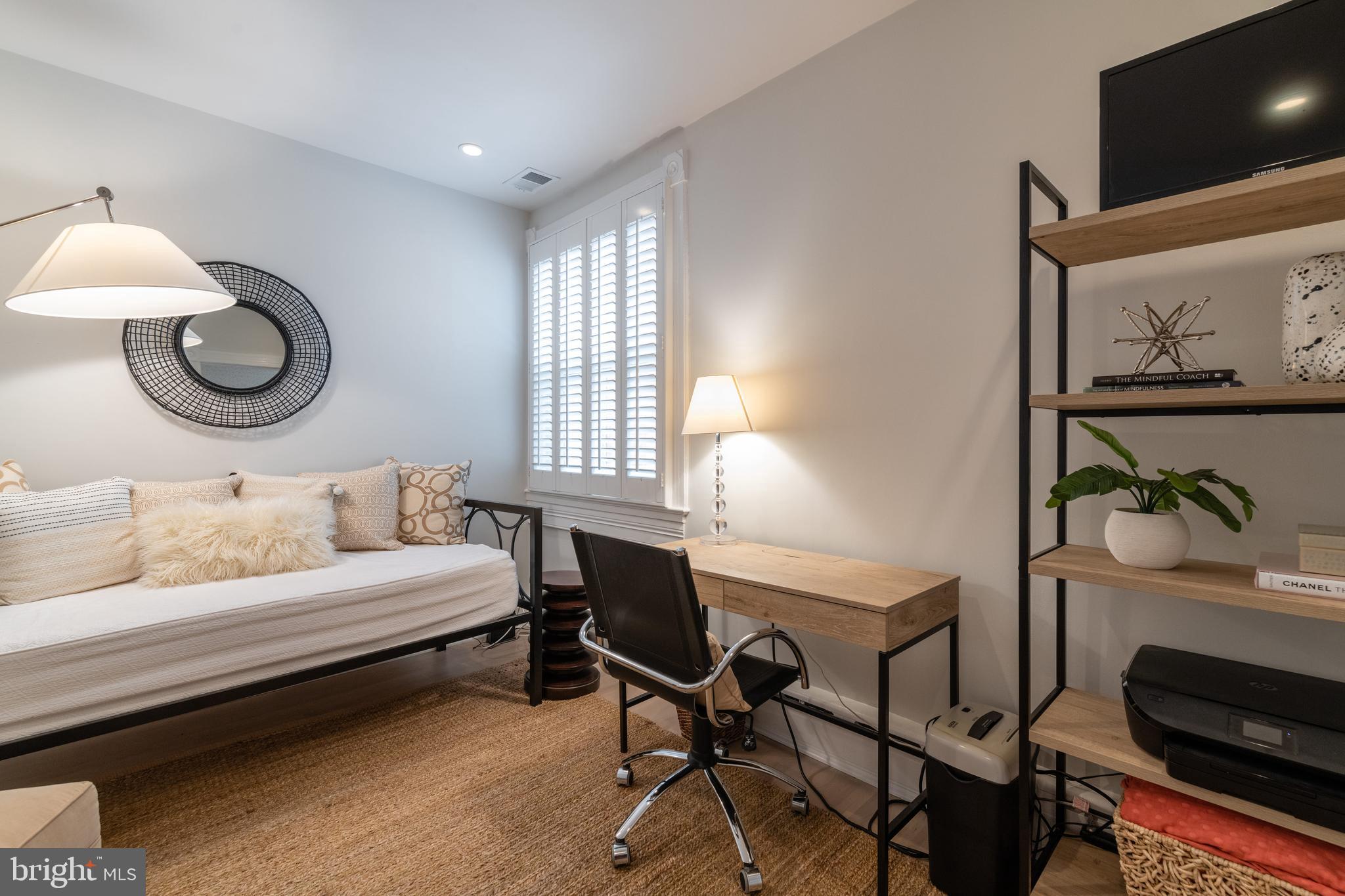 239 8th Street Southeast Washington, DC 20003 - Photo 31 of 39