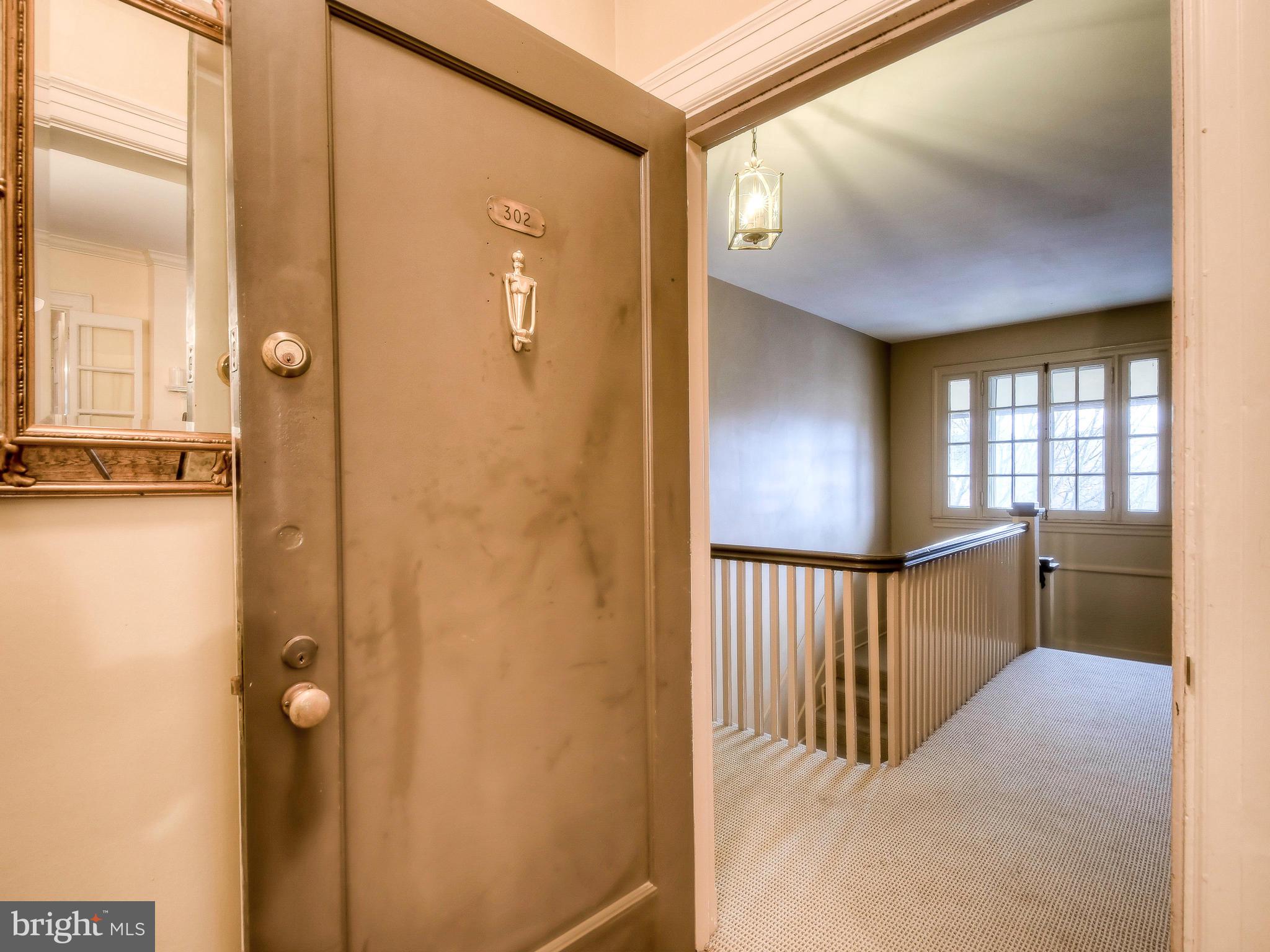 610 Somerset Road, Unit 302 Baltimore, MD 21210 - Photo 3 of 39 Condo Entrance