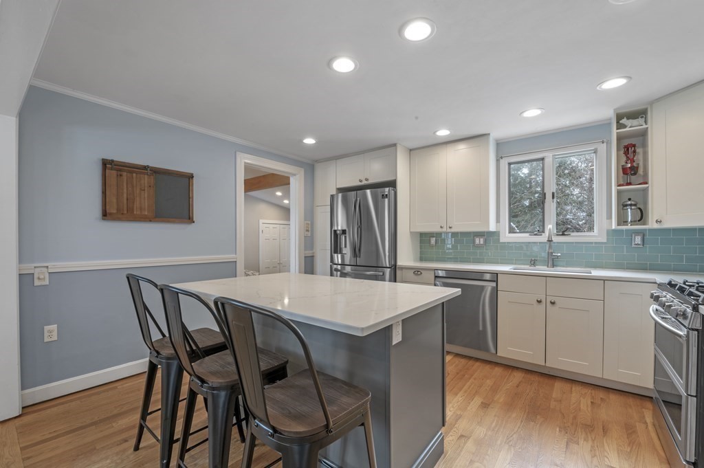 11 Meridian Road Wenham, MA 01984 - Photo 12 of 39 Gallery Image 12