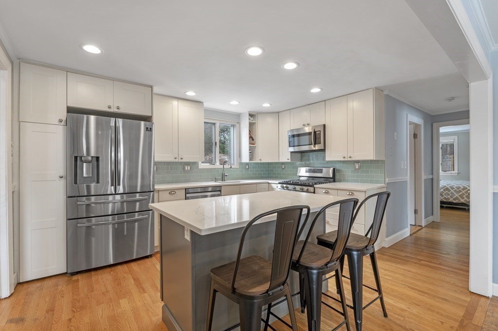 11 Meridian Road Wenham, MA 01984 - Photo 13 of 39 Gallery Image 13