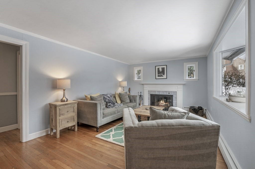 11 Meridian Road Wenham, MA 01984 - Photo 16 of 39 Gallery Image 16