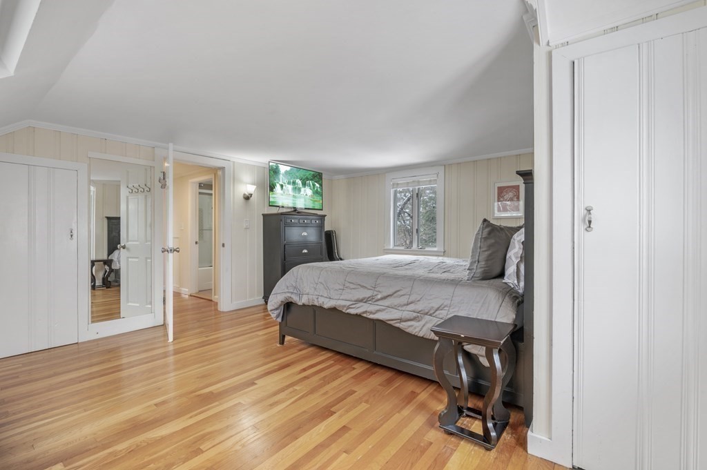 11 Meridian Road Wenham, MA 01984 - Photo 32 of 39 Gallery Image 32