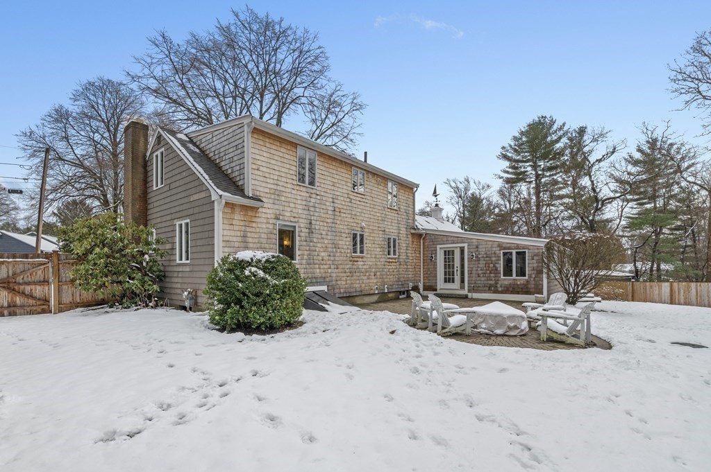 11 Meridian Road Wenham, MA 01984 - Photo 35 of 39 Gallery Image 35