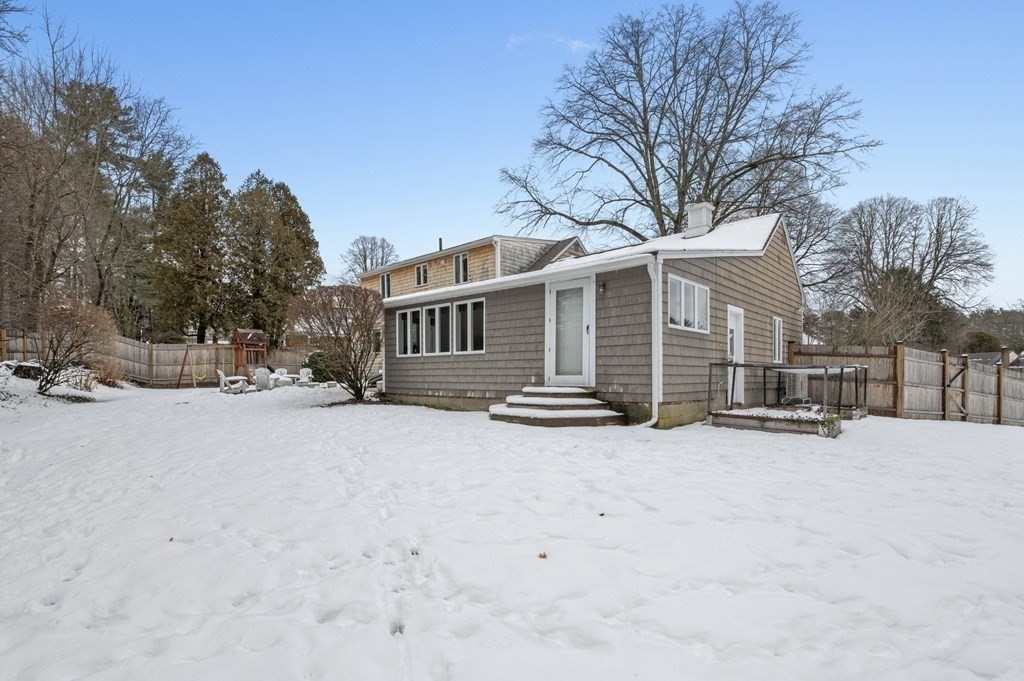 11 Meridian Road Wenham, MA 01984 - Photo 38 of 39 Gallery Image 38