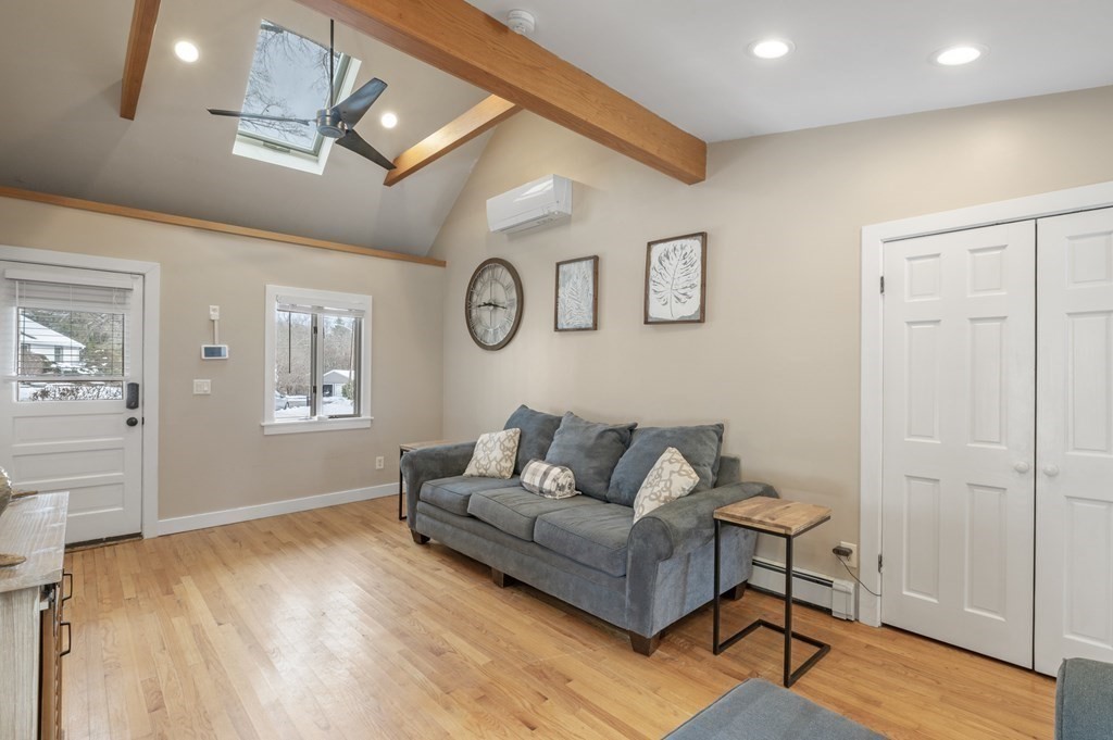 11 Meridian Road Wenham, MA 01984 - Photo 6 of 39 Gallery Image 6