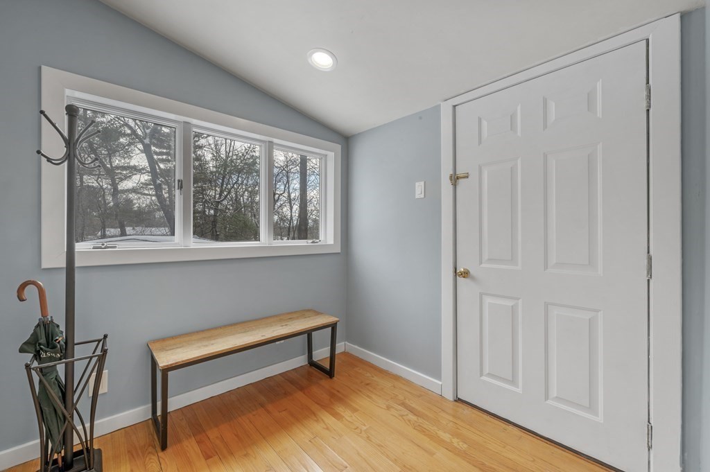 11 Meridian Road Wenham, MA 01984 - Photo 9 of 39 Gallery Image 9