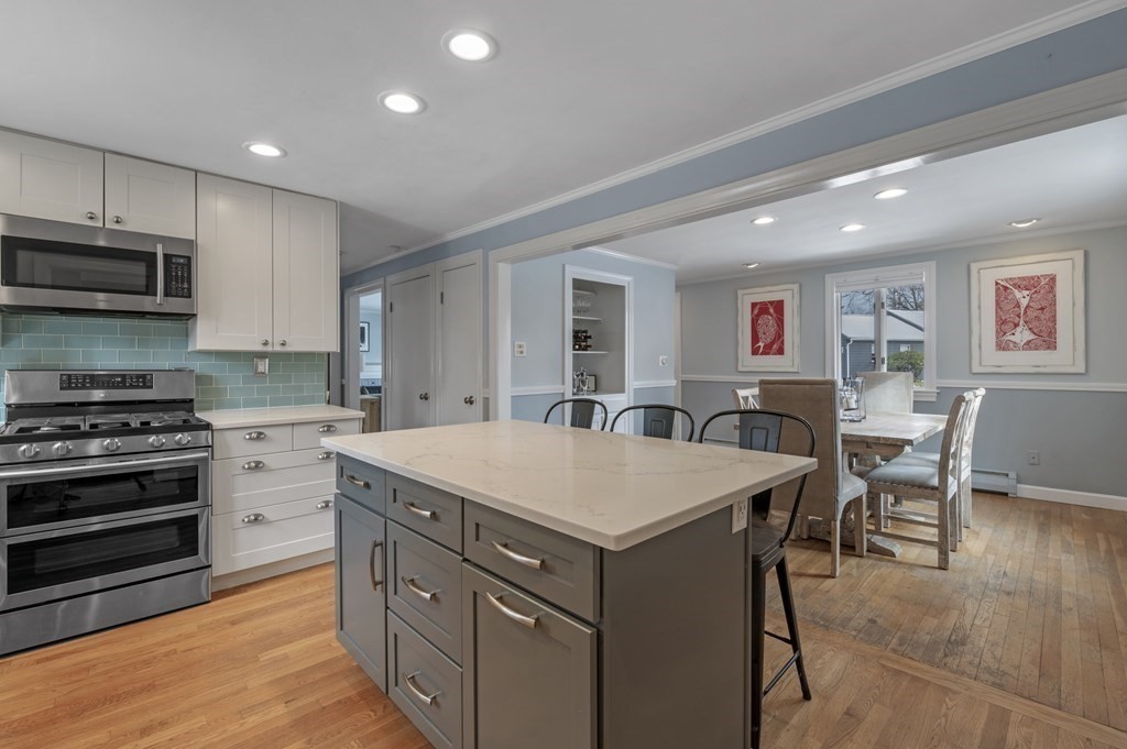 11 Meridian Road Wenham, MA 01984 - Photo 10 of 39 Gallery Image 10