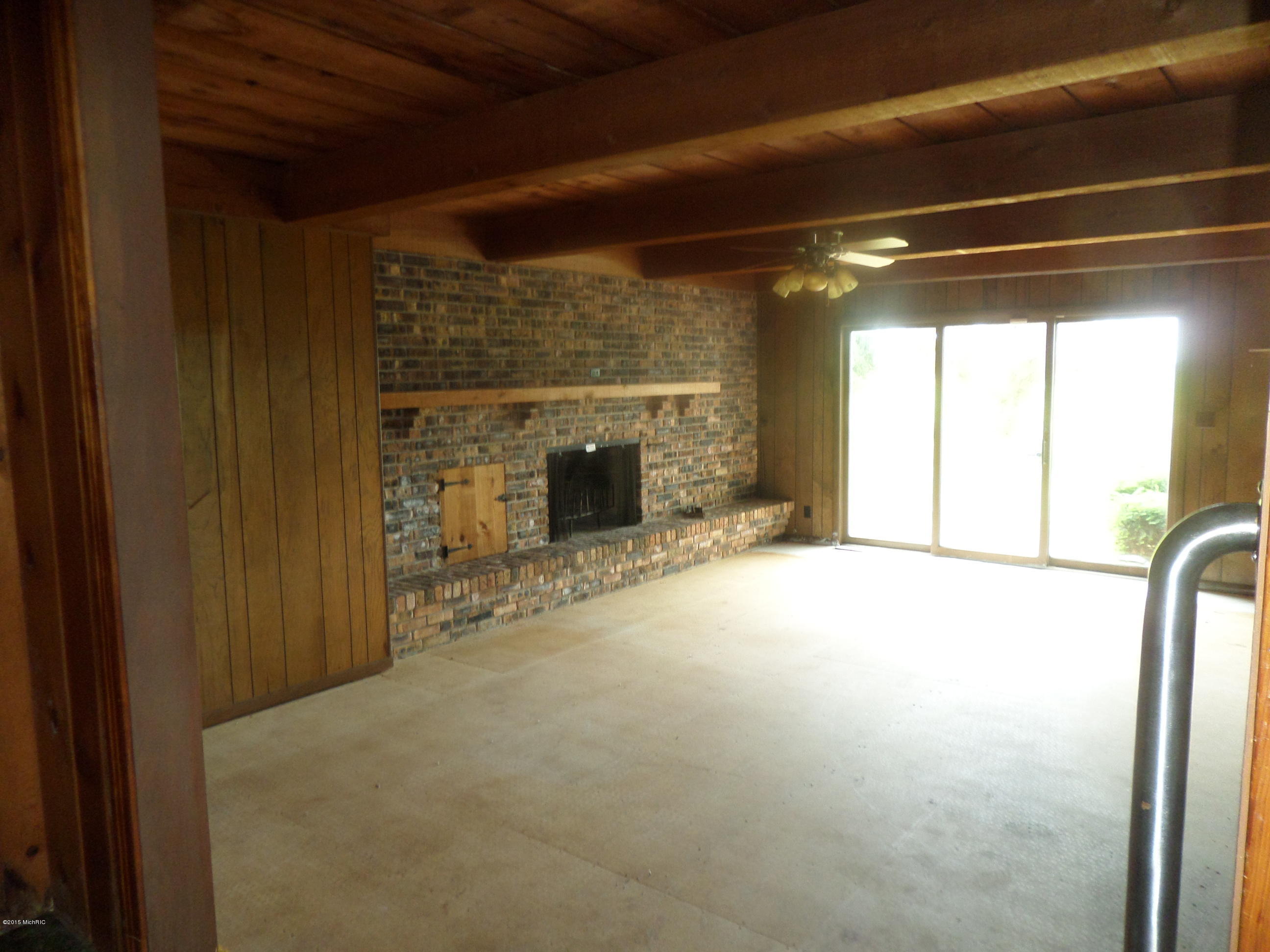 9083 Pokagon Road Berrien Center, MI 49102 - Photo 4 of 17 SAM_6195