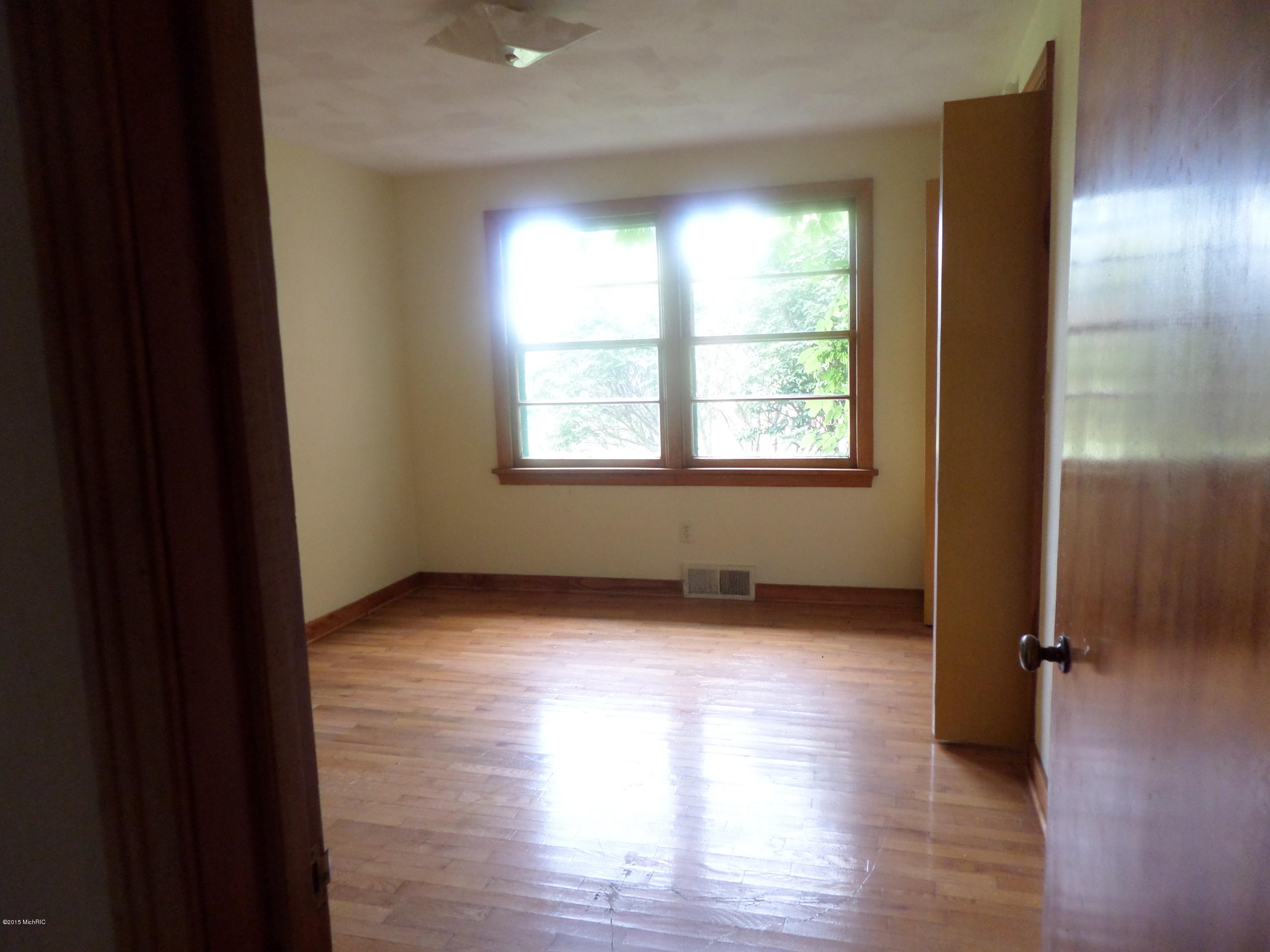 9083 Pokagon Road Berrien Center, MI 49102 - Photo 7 of 17 SAM_6203