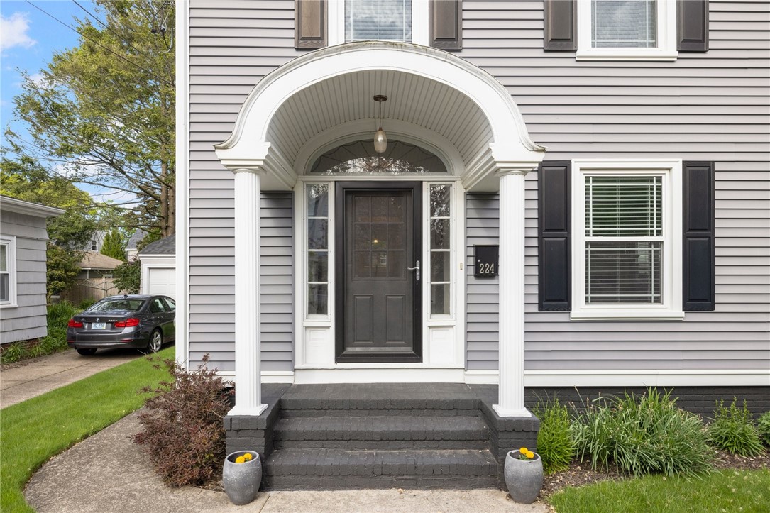 224 Raleigh Avenue Pawtucket, RI 02860 - Photo 4 of 49