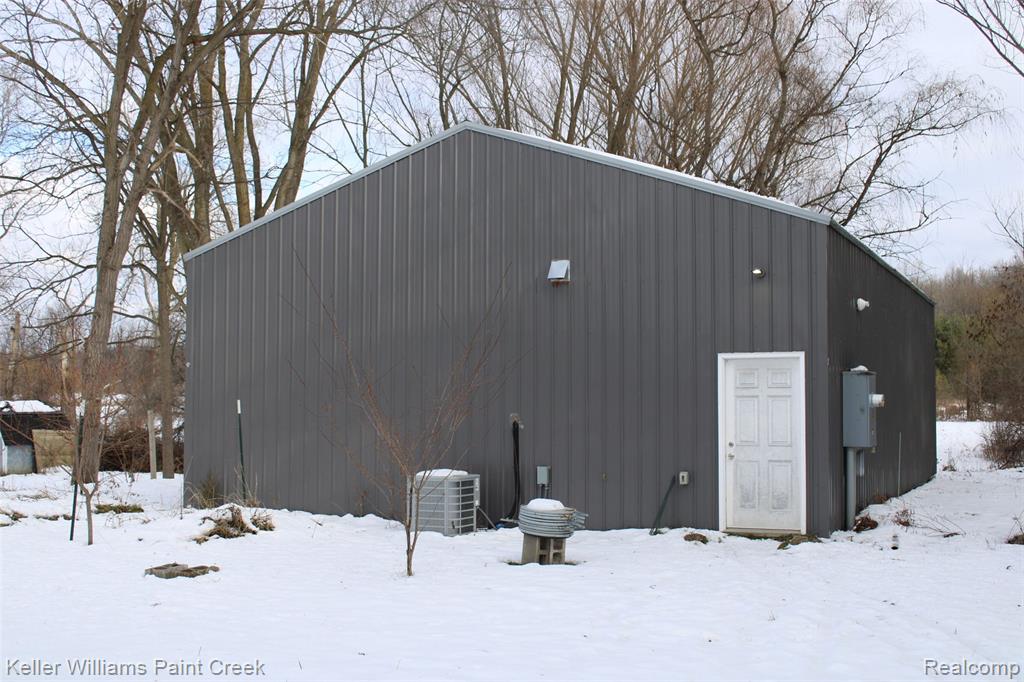 4206 North Linden Road Flint, MI 48504 - Photo 8 of 8