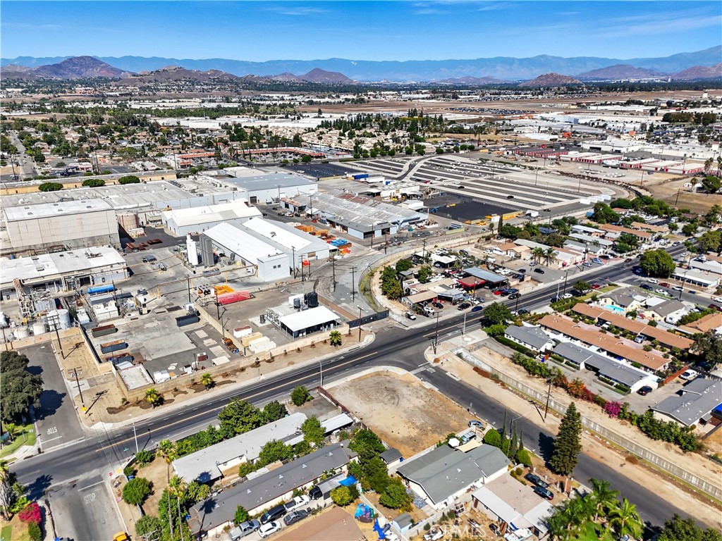 0 Cypress Avenue Riverside, CA 92503 - Photo 5 of 8 an aerial view of residential building and an ocean