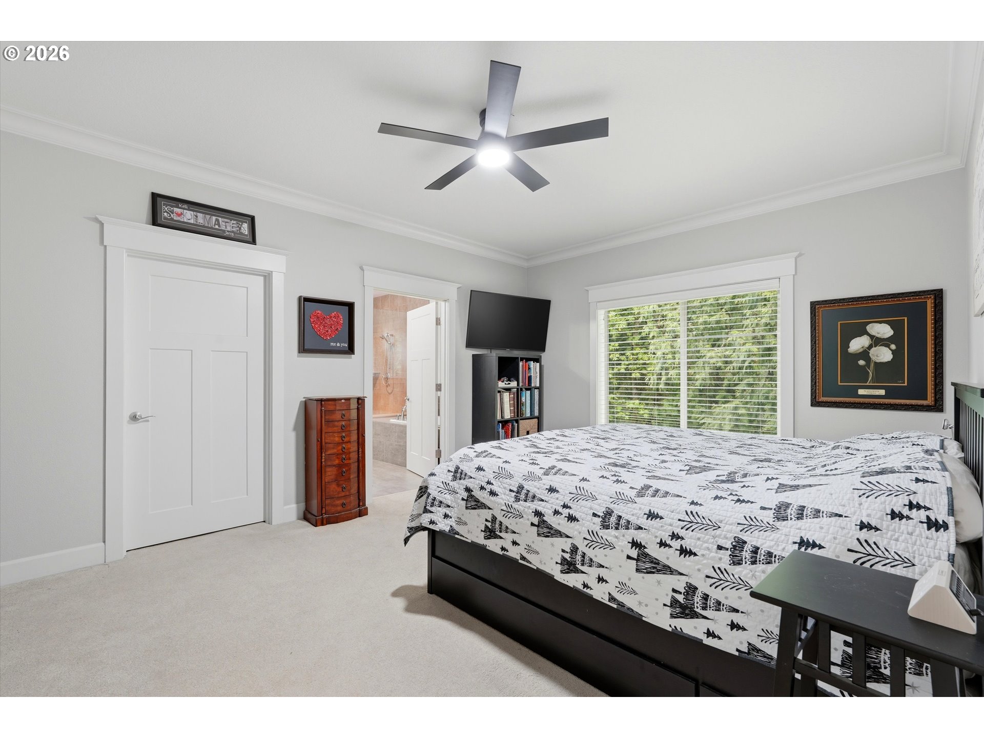 223 Southeast 29th Street Gresham, OR 97080 - Photo 21 of 40 Owner's Suite Bedroom